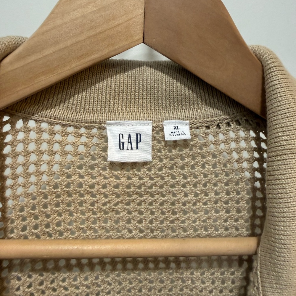 GAP Relaxed Cotton Tan and White Striped Crochet Collar V-Neck Sweater XL - Picture 4 of 8